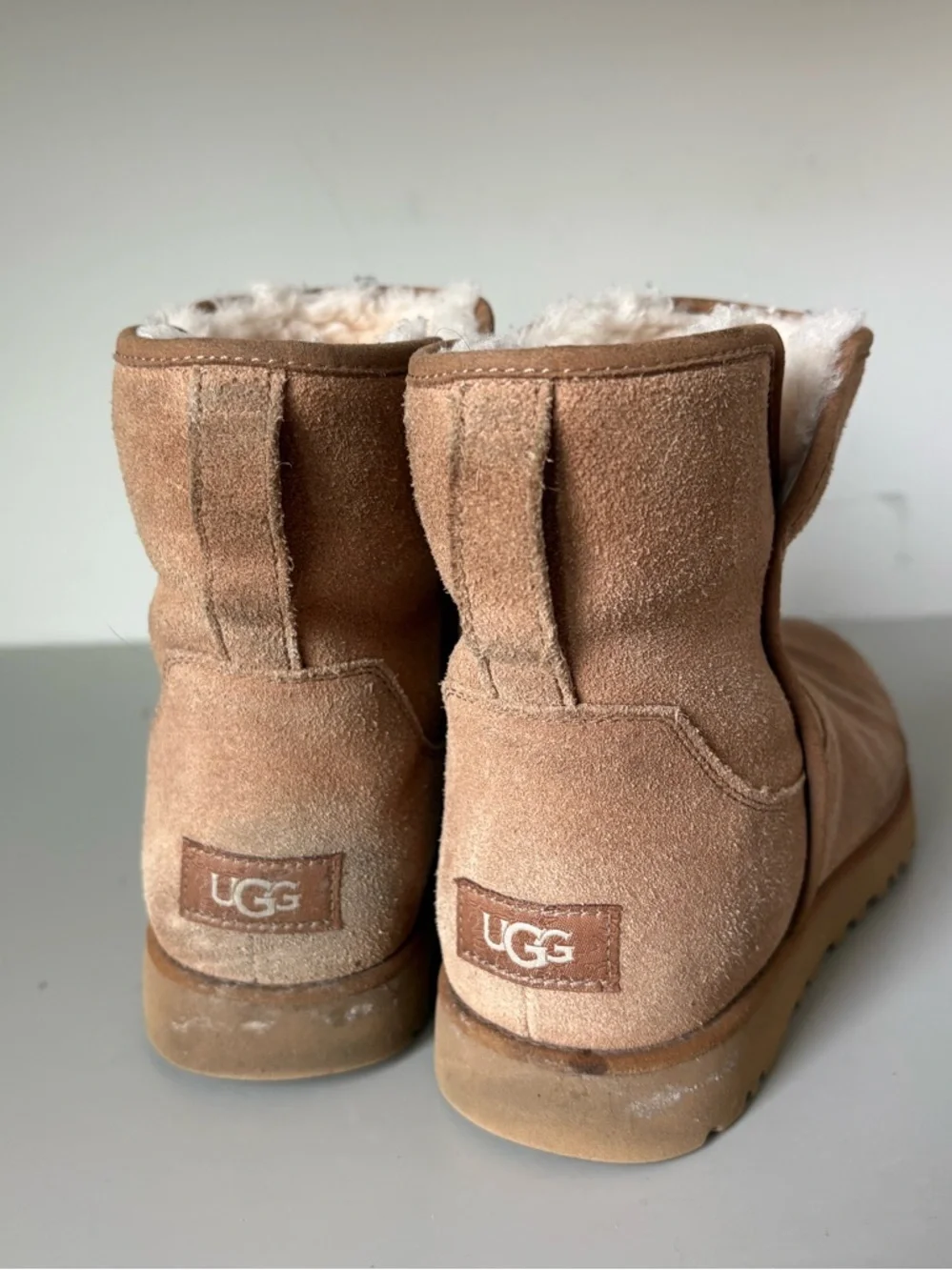 UGG Women's Cory II Genuine Shearling Lined Boot Size 10